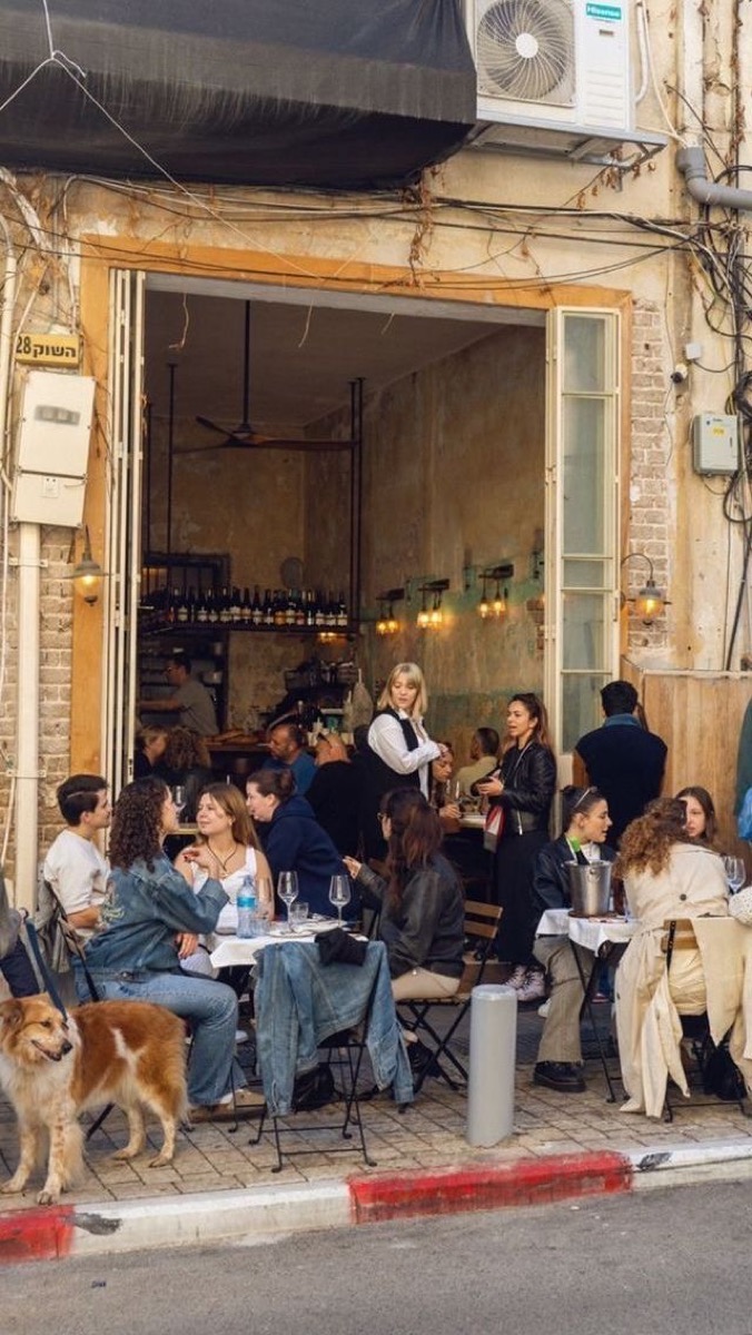 Tel Aviv outdoor dining terrace with Bauhaus architecture
